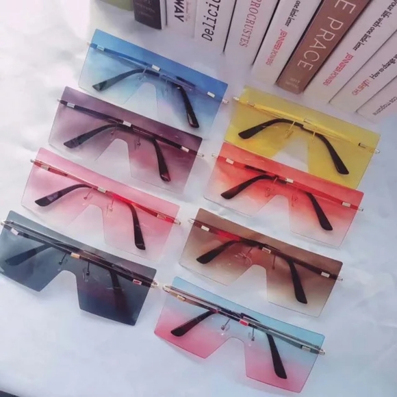 Sunglesses - Picture 3 of 4